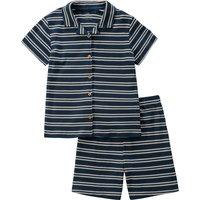 Jungen Shorty im Ringel-Look